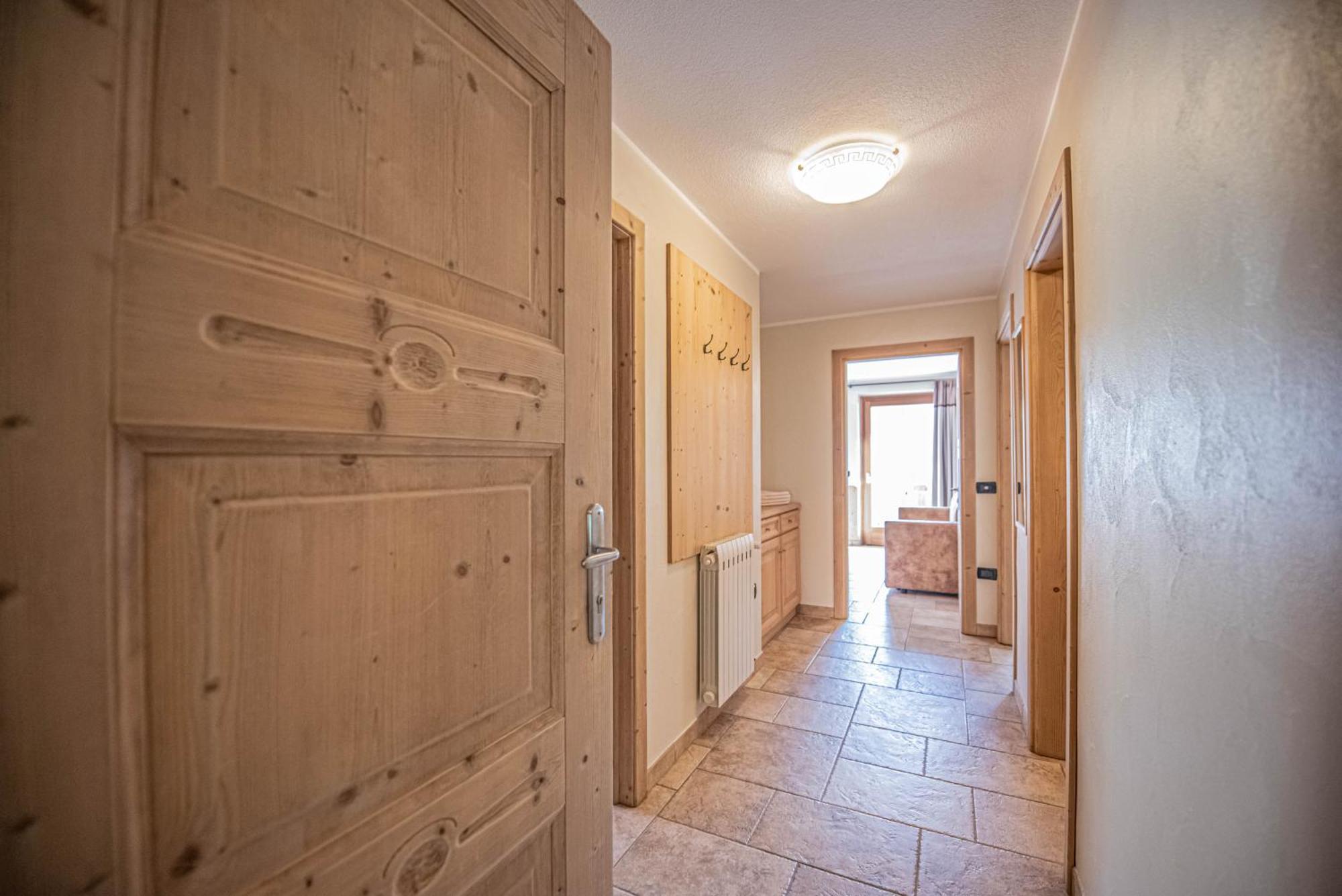 Anna Apartment